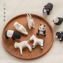 < Qingsen Canteen > Japan T-Lab Hand For Log Cute Panda Squirrel Orangutan Parrot Decoration Pendulum