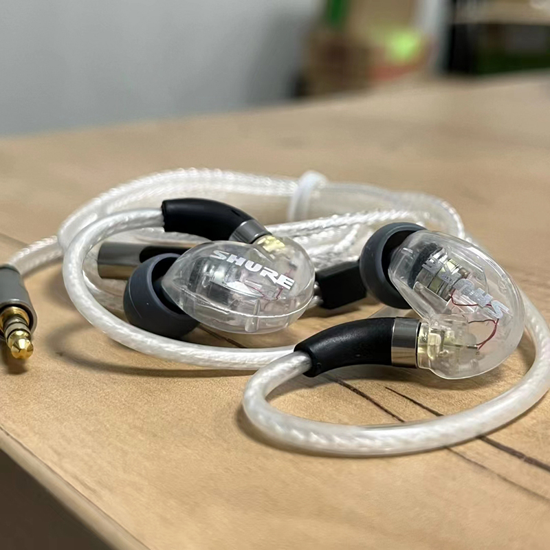 Original Disassembled Stock Shure Se215 In-Ear Headphones Hifi Monitoring Dynamic High-Resolution Noise-Isolating Vocal 535