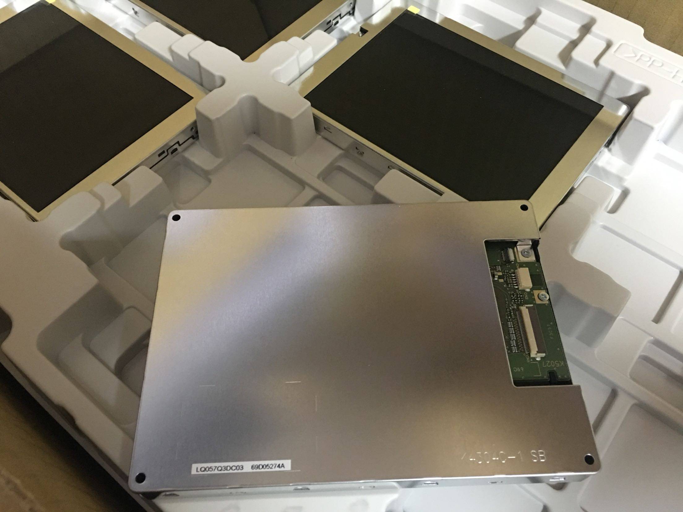 LQ057Q3DC03 LQ057Q3DC03 LQ057Q3DC12 original spot on the spot on the spot