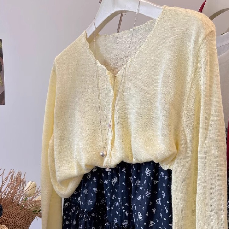 Hangzhou's New Italian Classy Women's V Neck Thin Sun Protection Long-Sleeved Egg Knitted Cardigan Custard Ice Silk Linen Top