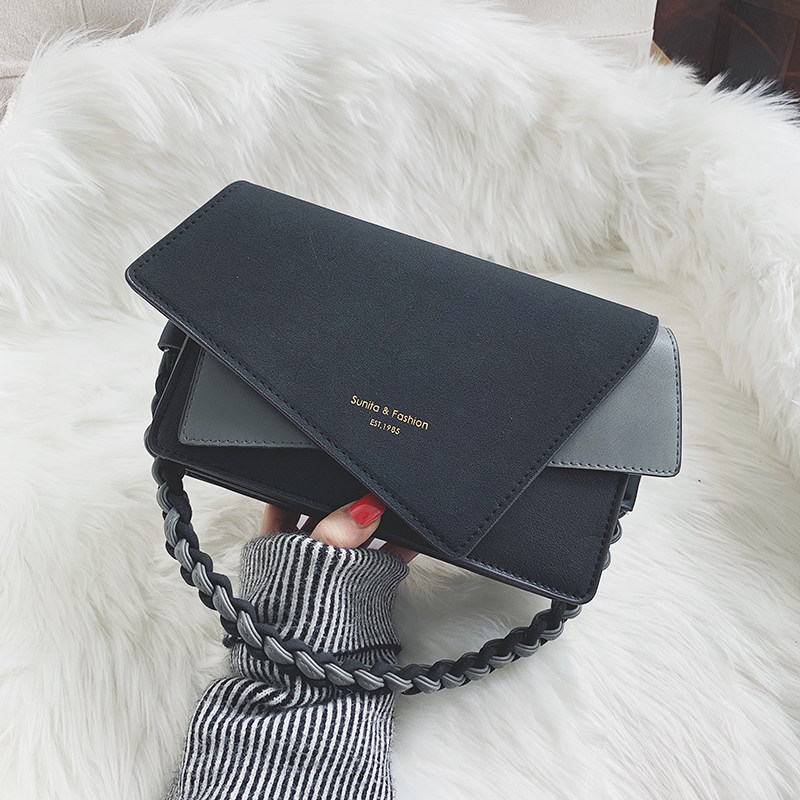 Ins new bag female 2022 new trendy fashion portable retro matte double-layer contrast color single shoulder Messenger female bag