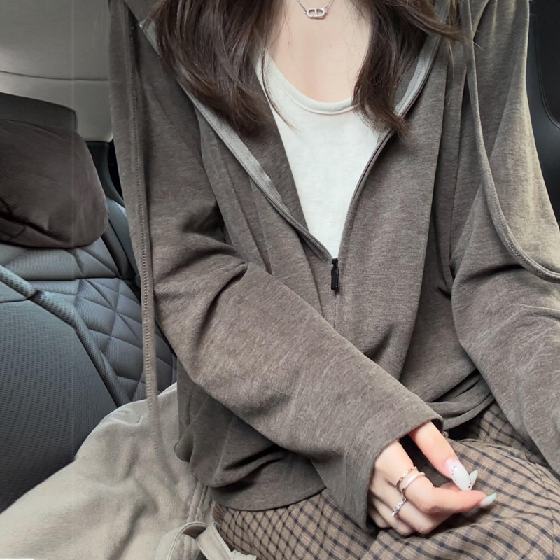 Lazy Style Hooded Zipper Sweatshirt for Women Spring and Autum 2026 New Retro Casual Short Jacket Slimming Long-Sleeved Top Lazy Style Hooded Zipper Sweatshirt for Women Spring and Autum 2026 New Retro Casual Short Jacket Slimming Long-Sleeved Top