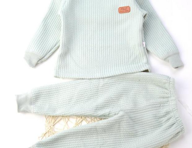 Bộ quần áo ấm cho bé Bộ đồ lót nhiệt cho trẻ em cộng với chất liệu cotton nhung dày 1-234-5 năm quần áo thu đông đồ sơ sinh cho bé
