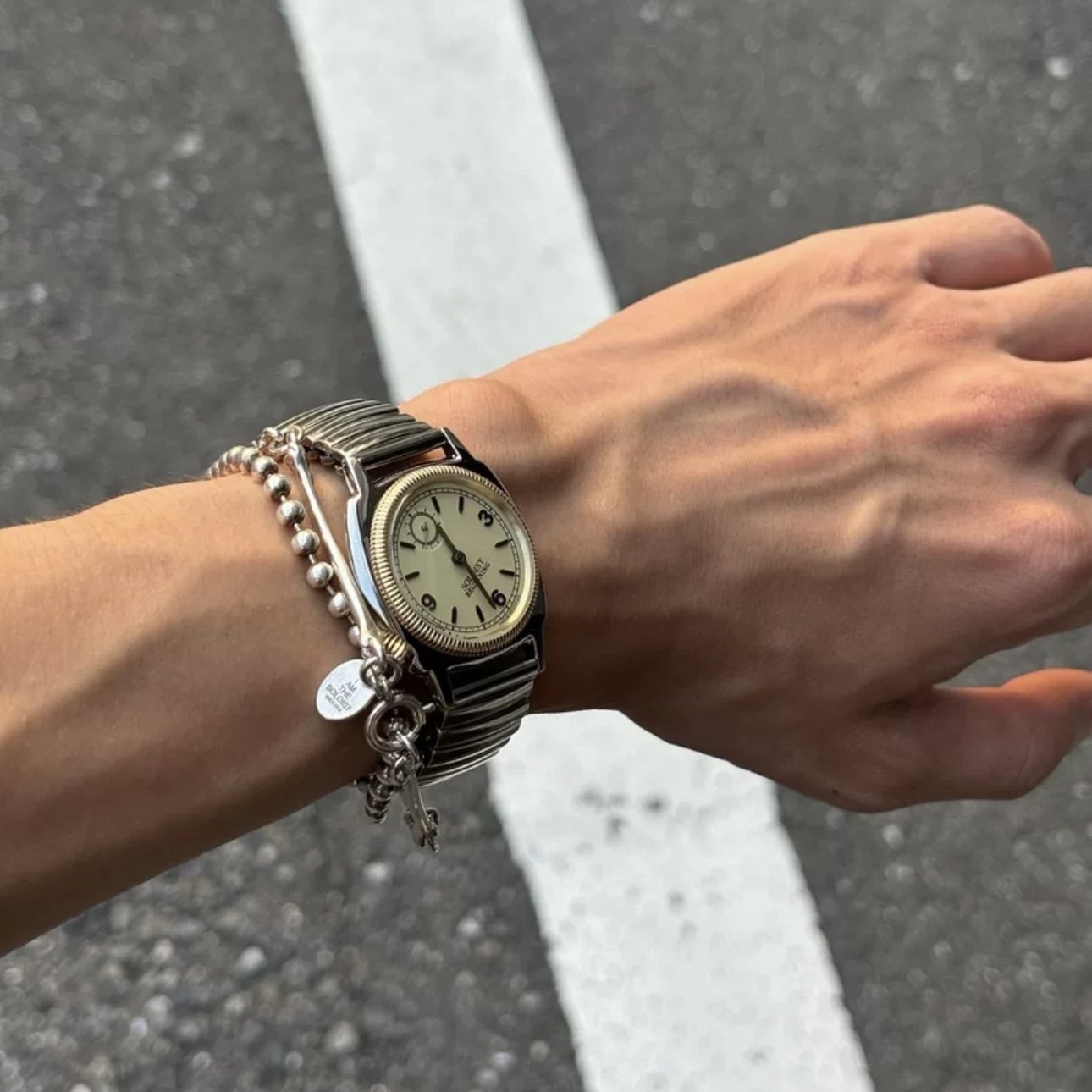 National warehouse the soloist vague watch coussin