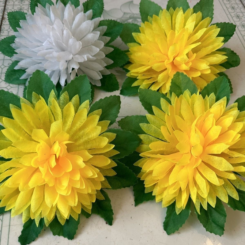Artificial Flowers 27cm 100 Pieces Non-Woven Fabric Crystal Chrysanthemum Flowers with Large Petals Without Stems Finished Flowers