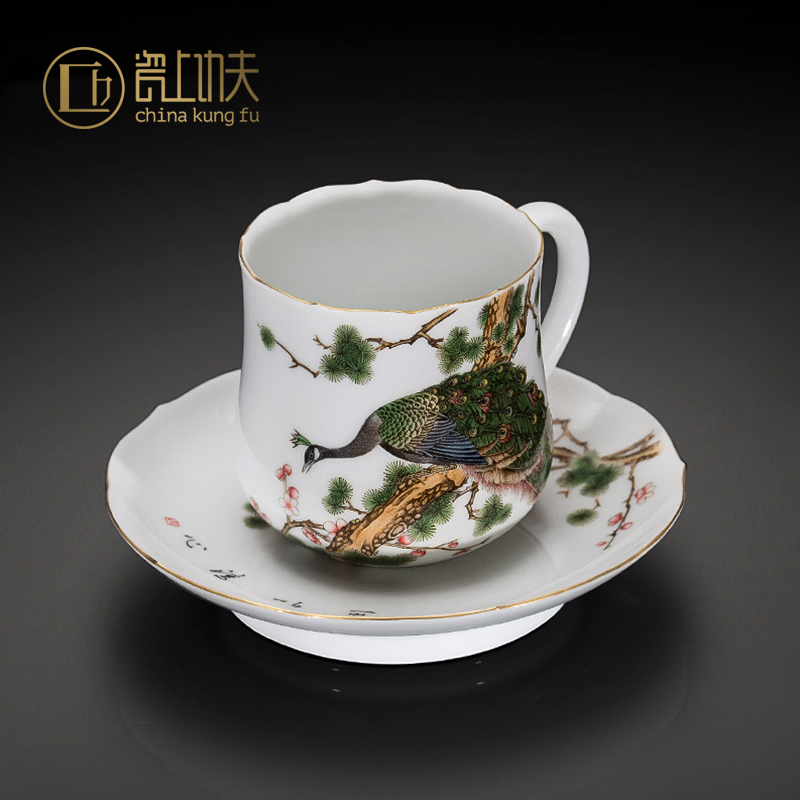Jingdezhen porcelain on kung fu checking ceramic cups with supporting hand - made figure coffee cup gift collection by the peacock