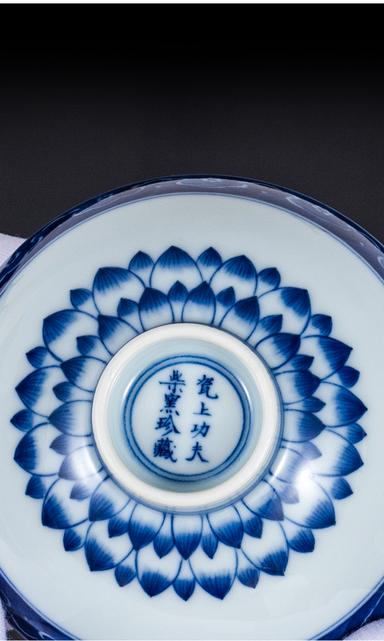 Jingdezhen maintain tea kungfu tea cup pure manual crane, grain sample tea cup large master of blue and white porcelain cup