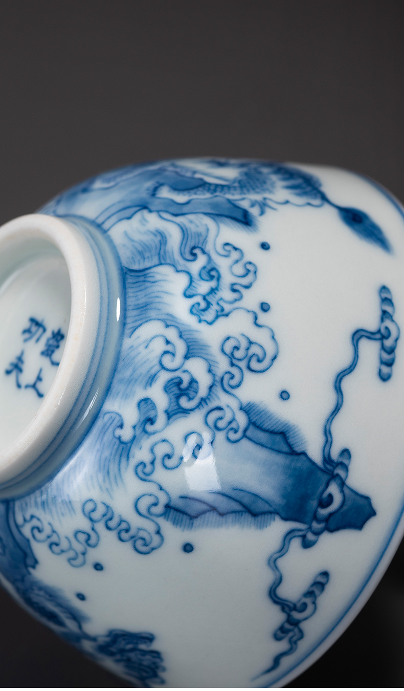 Kirin blue and white porcelain on kung fu masters cup single cup men 's manual hand - made kung fu noggin cups porcelain tea set