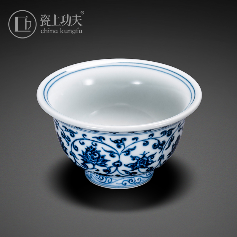 Jingdezhen antique blue - and - white Ming yongle hand - made maintain pressure hand of kung fu master ceramic cups cup single cup size