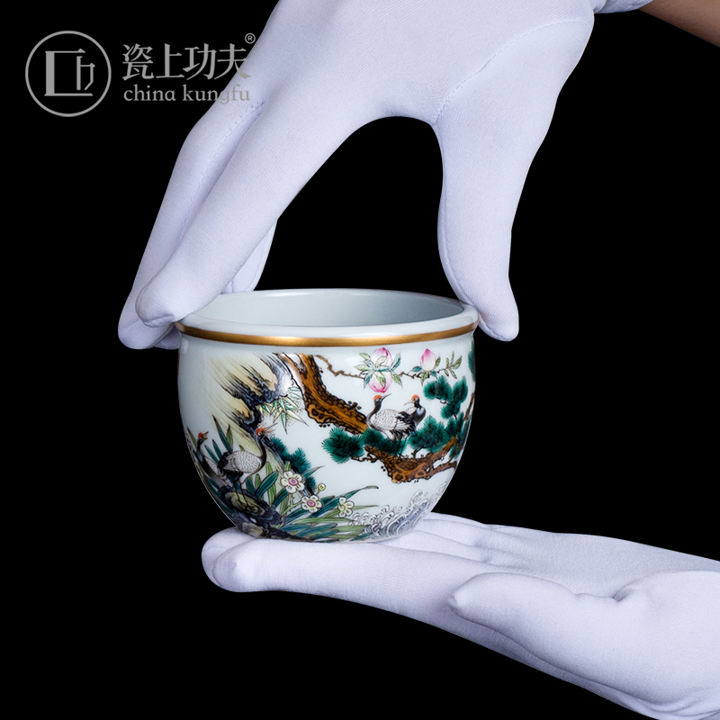 Porcelain on kung fu pine crane, prolong life master of jingdezhen ceramic cylinder cup kung fu tea bowl single CPU