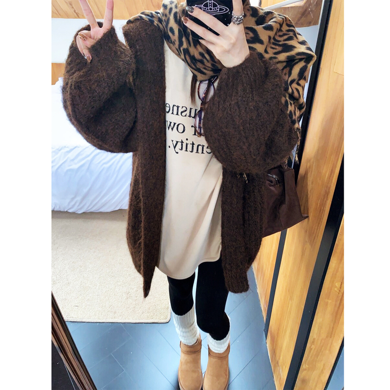 Hooded Lantern Sleeve Knitted Sweater Cardigan for Women, 2025 Autumn New Style, Thick, Lazy, Soft, Slimming Top Hooded Lantern Sleeve Knitted Sweater Cardigan for Women, 2025 Autumn New Style, Thick, Lazy, Soft, Slimming Top
