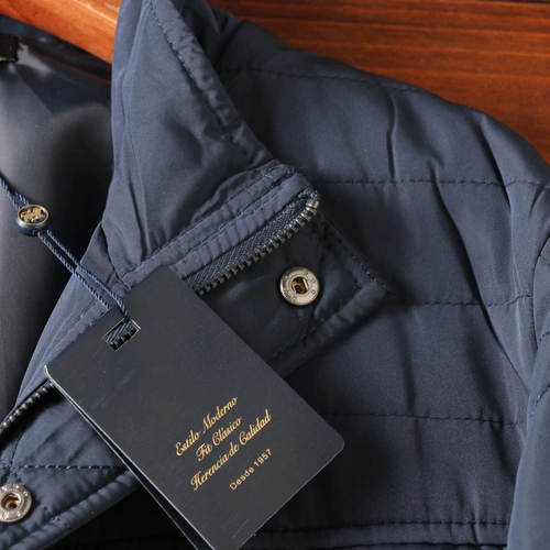 Склад зарядки модели очистки хлопка!Оригинальный заказ по внешней торговле выходит из европейской осени и зимних мужских легких, тонких карманов повседневные брюки.