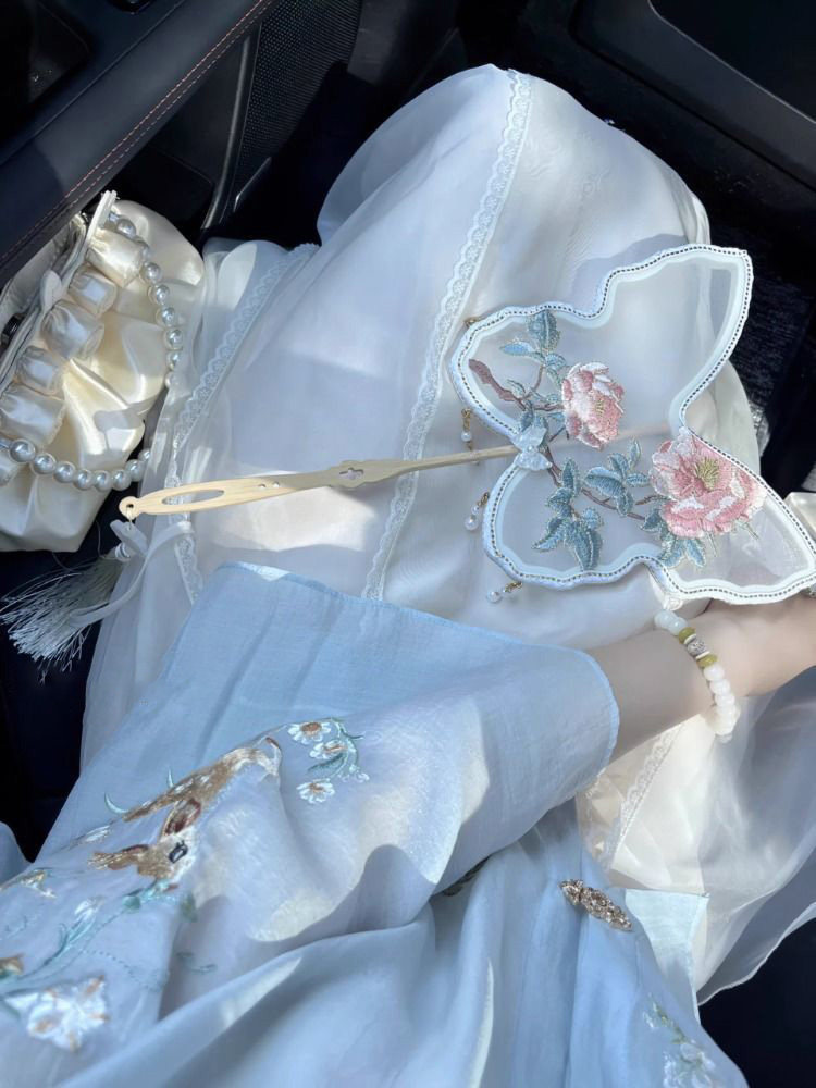 Китайцы одежда наборы 新中式国风汉服套装女夏季穿搭一整套汉元素衬衫上衣设计感半身裙 According to old street