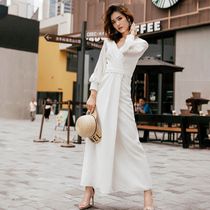 Satin dress small celebrity long white sexy thin simple generous travel dress dress Spring