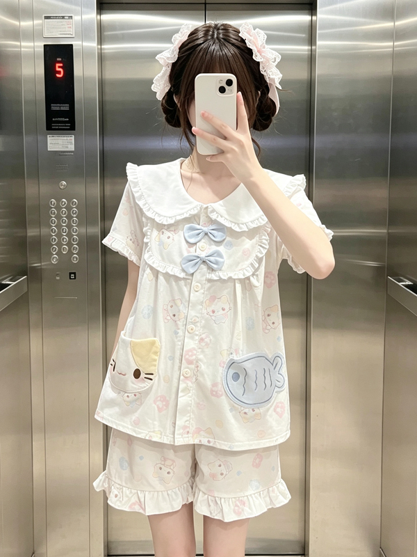 Cute Girl Cat Fish Pajamas for Women, New Summer Style, Cartoon Sweet Girl, Loose and Comfortable Home Wear Set, Can Be Worn Outside Cute Girl Cat Fish Pajamas for Women, New Summer Style, Cartoon Sweet Girl, Loose and Comfortable Home Wear Set, Can Be Worn Outside