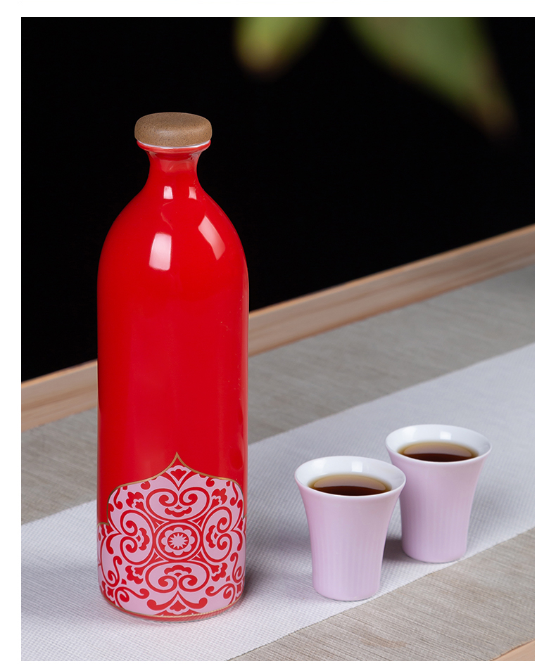 Jingdezhen ceramic creative household small wine pot liquor bottle glass wine bottle seal to pack a kilo mail gift