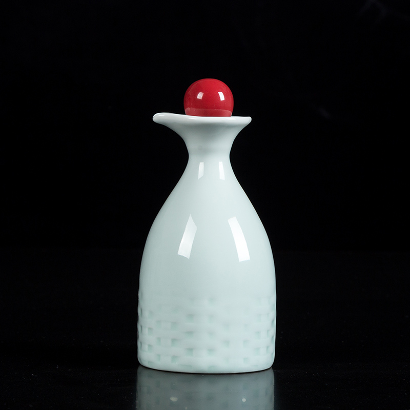 Jingdezhen shadow blue small ceramic wine goblet suit household antique white wine bottle with thick bamboo has creative hip flask