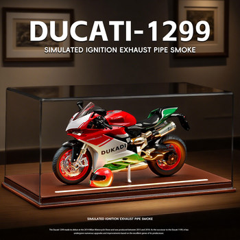 Kawei 1:9 Ducati Motorcycle Model, Ignitable Alloy Motorcycle, Spray Toy Car, Collectible Ornament Gift