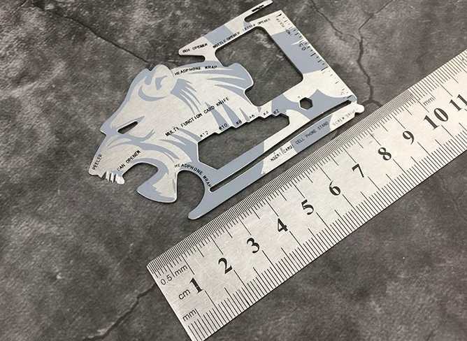 18 Combined 1 Tiger Lion Head Tool Kano Camp Survival Multifunction Stainless Steel Creative Army Knife Kaedc Pocket Card Knife