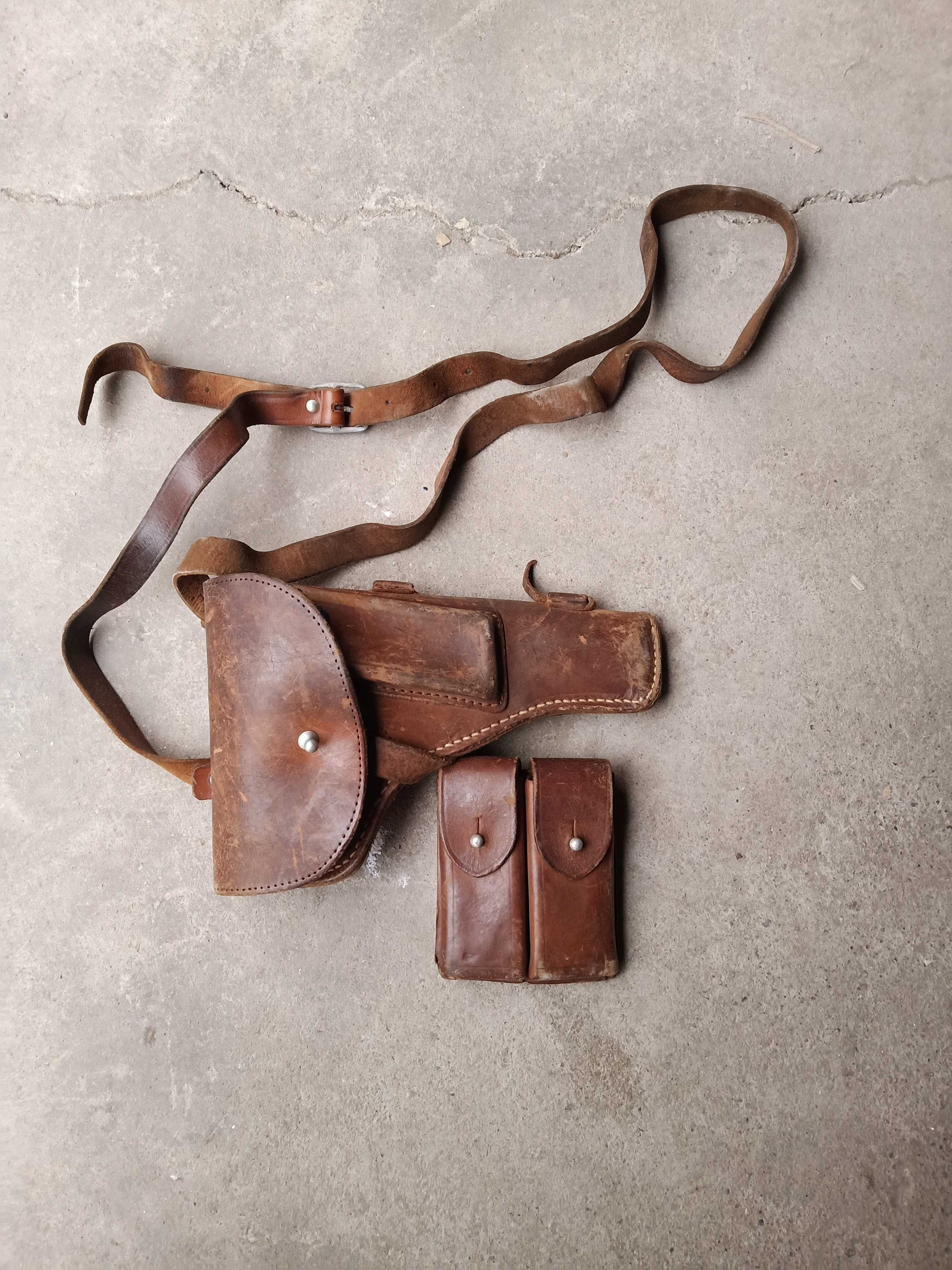 Military fans old stock retired products 54 gun wear belt magazine package three film props bulldead leather condom