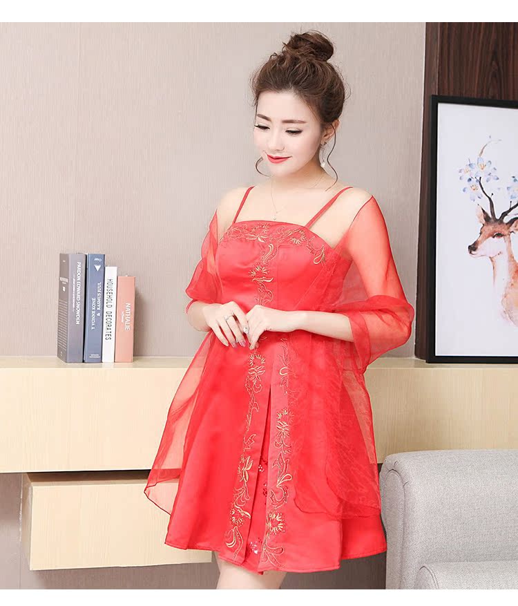 Mát gamma mới đơn giản mỏng treo váy màu rắn thêu dress 066MC mà không cần khăn choàng đầm dài qua gối cho tuổi trung niên