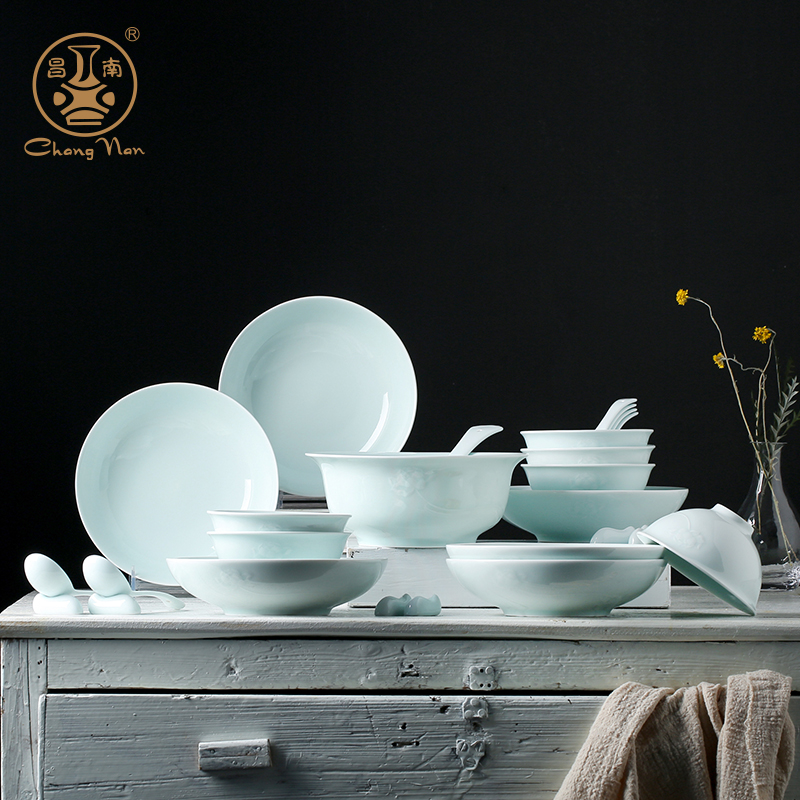 Chang south of jingdezhen ceramic bowl set home dishes Chinese dishes contracted plate shadow carving dishes
