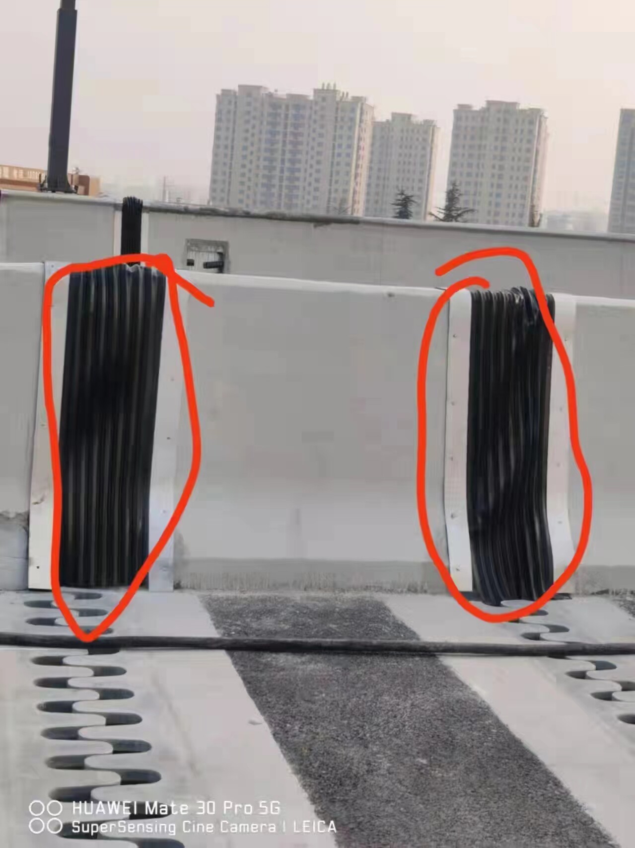 Organ-type rubber strip wave-type rubber water-stop belt curtain wall anti-collision wall building expansion joint waterproof W-shaped rubber belt