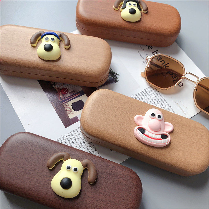 Master dog frame student myopia glasses box small red book recommended anti-compression wood grain retro storage box couple models