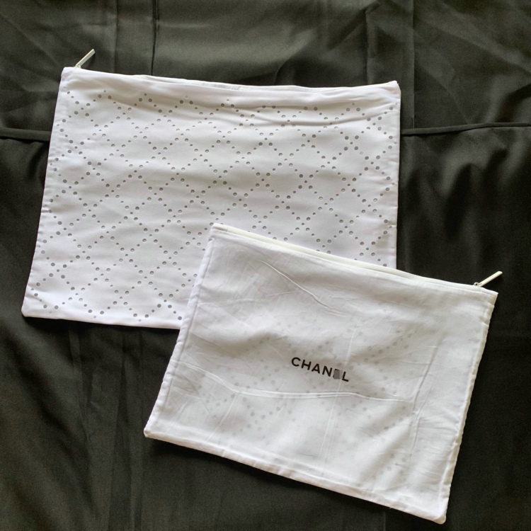 In-Stock Chanel Clothing Zipper Bag Cotton Pouch Chan*L Small Chanel Bag Storage Cloth Bag Zipper Travel Bag