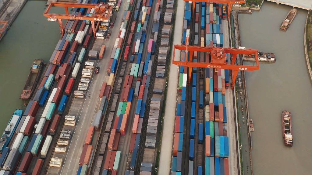 【实拍视频】集装箱港口鸟瞰航拍视频-PoseAe