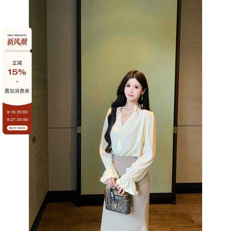 Li Shasha [Who Hasn'T Bought It Yet?] Slightly Chubby Apricot-Colored Ruffled V-Neck Blouse for Women with Flared Long Sleeves, Light and Mature Style Top