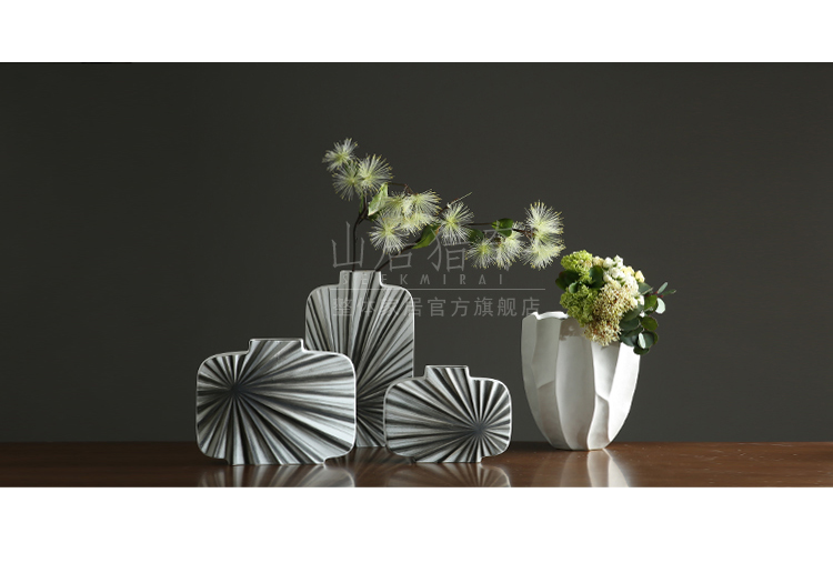 Black and white ceramic dry flower, flower implement modern fashionable household vase furnishing articles sample room table sitting room adornment