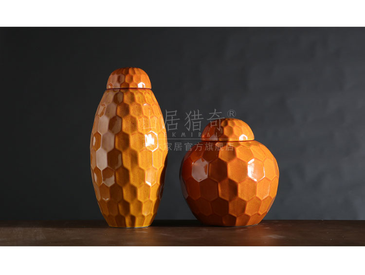 Modern creative household ceramics decoration can of creative arts and crafts show soft furnishing articles honeycomb lines cover tank