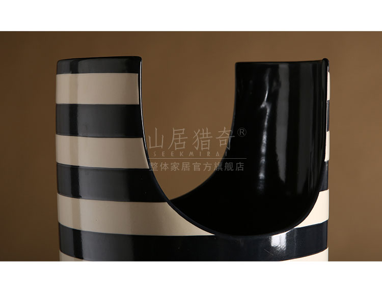 New Chinese style household act the role ofing is tasted, the sitting room is creative flower arranging flower implement three - piece ceramic vase furnishing articles u - shaped vase