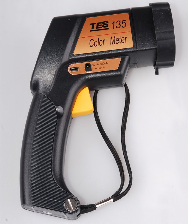 TES135A color analyser TES-135A chromatic aberration meter chromatic aberration instrument Taiwan Teisee for one year