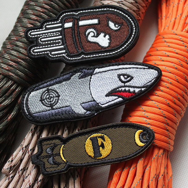 Angry Bullet Embroidery Velcro Badge Armband Army Fan Tactical Morale Chapter Aviation Bomb Embroidery Badge Patch