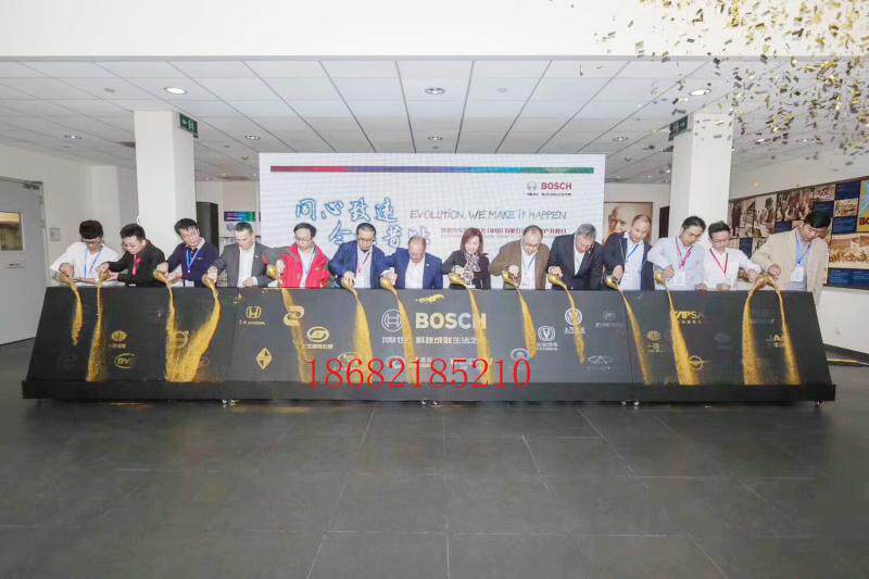 The new Sands Platform Gilded Sands Launch Props Opening Ceremony Table Topping Sands Platform Wedding Ribbon Cutting Table Customization