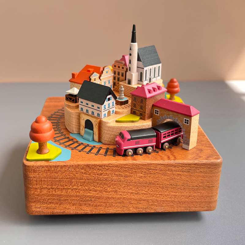 Taiwan jeancard music box eight-tone autumn train birthday gift for friends and colleagues creative still Valentine's Day