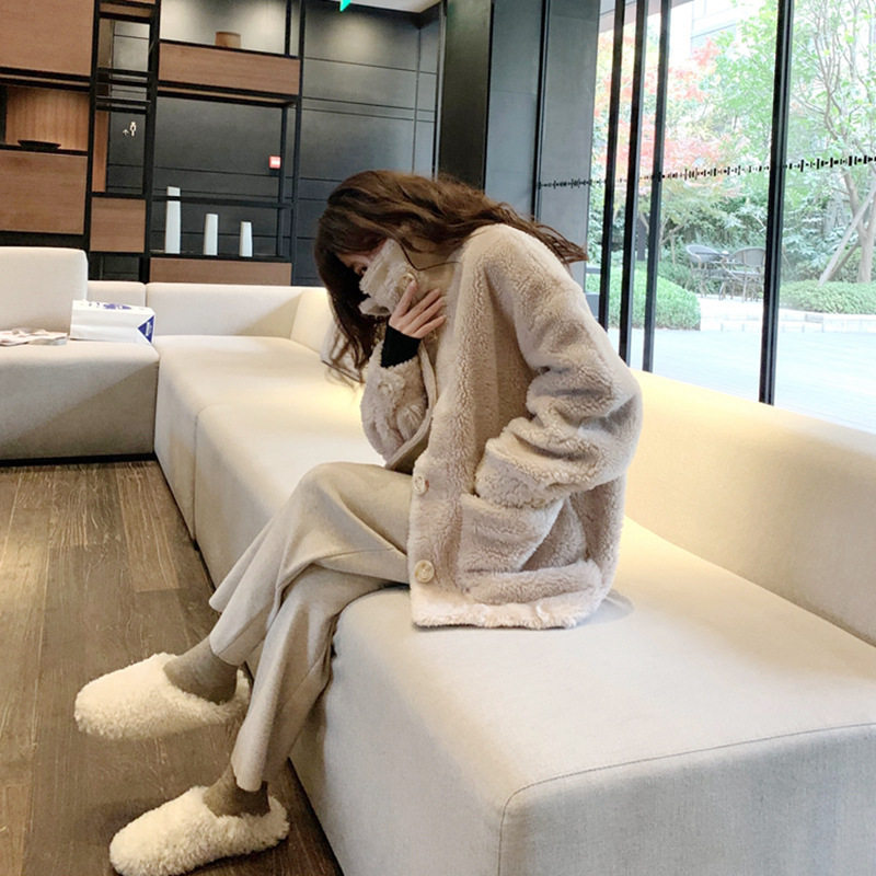 Vanya Polo Lamb coat female winter young Korean edition loose and long pocket hair coat