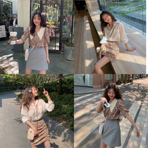 Zhang Beibei ibell bubble sleeve top women's chiffon shirt hip-covering skirt suit oil painting pleated floral skirt