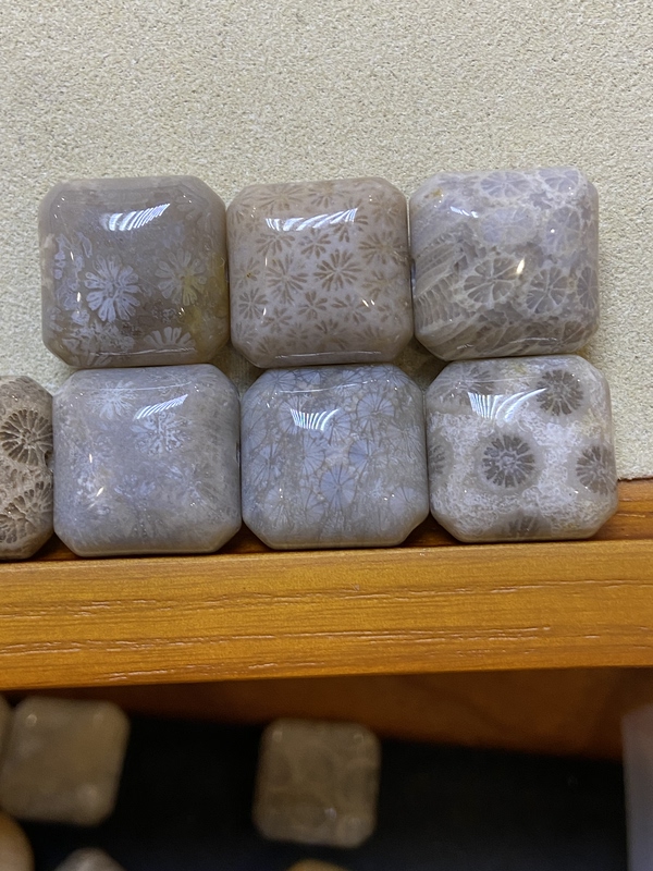 W13 Coral Jade Square Bracelet Single Piece