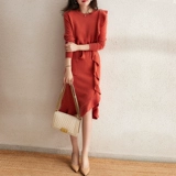 Весеннее трикотажное платье, длинный базовый корсет, средней длины