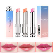 Autumn and winter students crack-proof lipstick lip gloss lasting moisturizing and waterproof natural three-dimensional non-discolored lip balm