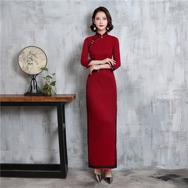 Long - edited flagrobe improved dress 2022 autumn and winter new lean Chinese wind long sleeve banquet elegant dress