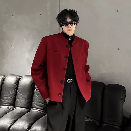 Бордовые наплечники, короткий мужской осенний костюм, дизайнерская куртка, комплект, тренд сезона