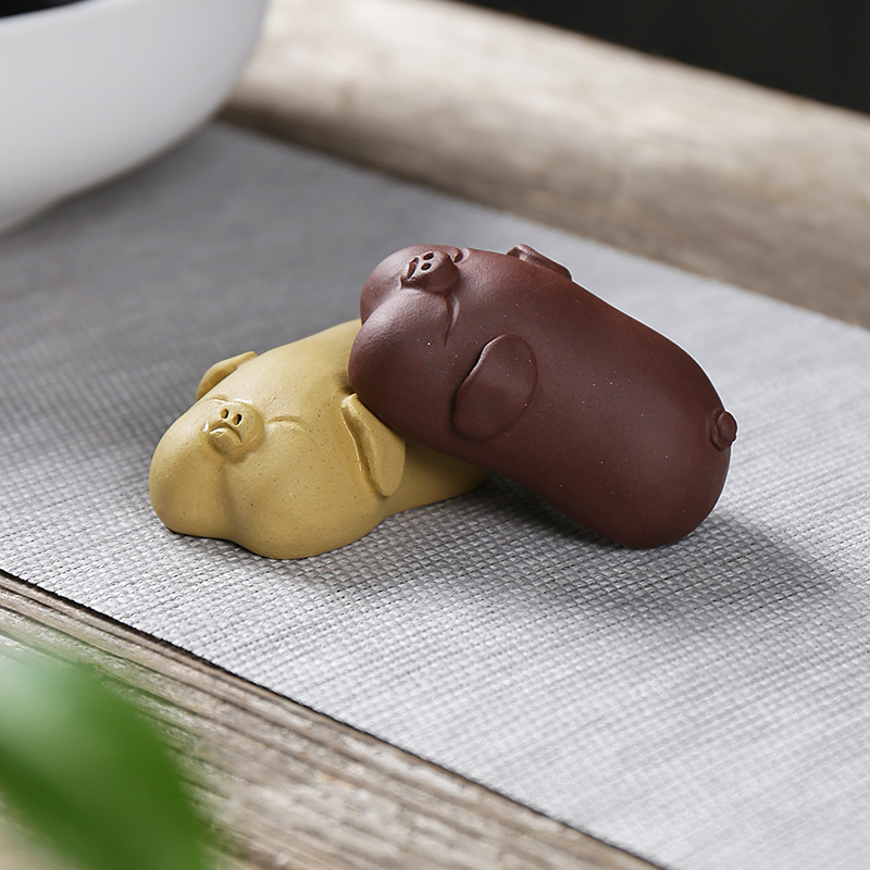 Pet furnishing articles with zero ZongTang purple sand tea to raise hand tea accessories lucky pig and creative Chinese zodiac"