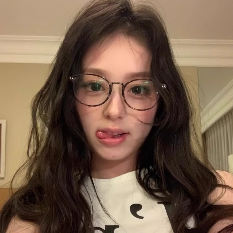 Tortoiseshell Leopard Print Glasses for Women with Myopia, Can Be Fitted with Astigmatism Lenses, Korean Retro Style, Large Frame That Makes the Face Look Smaller, Same Style as Pp, Non-Prescription Glasses Tortoiseshell Leopard Print Glasses for Women with Myopia, Can Be Fitted with Astigmatism Lenses, Korean Retro Style, Large Frame That Makes the Face Look Smaller, Same Style as Pp, Non-Prescription Glasses
