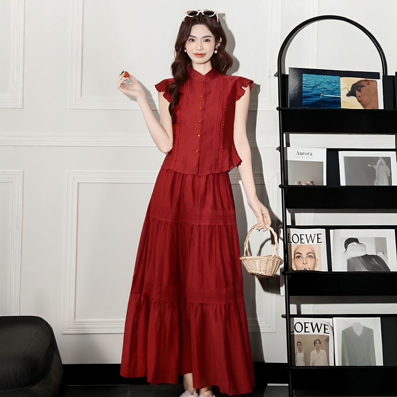 New Chinese-Style Stunning Red Sleeveless Cheongsam, High-End and Elegant, 2026 New Retro Republic of China Style Two-Piece Set