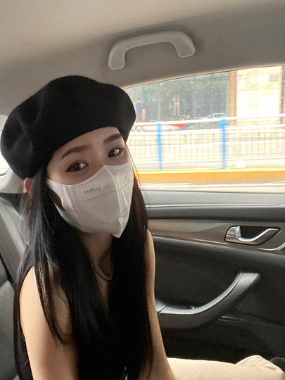 Hong Kong Bng Black Wool Beret for Women, Autumn and Winter, British Retro Versatile Autumn Painter Octagonal Beret Hat