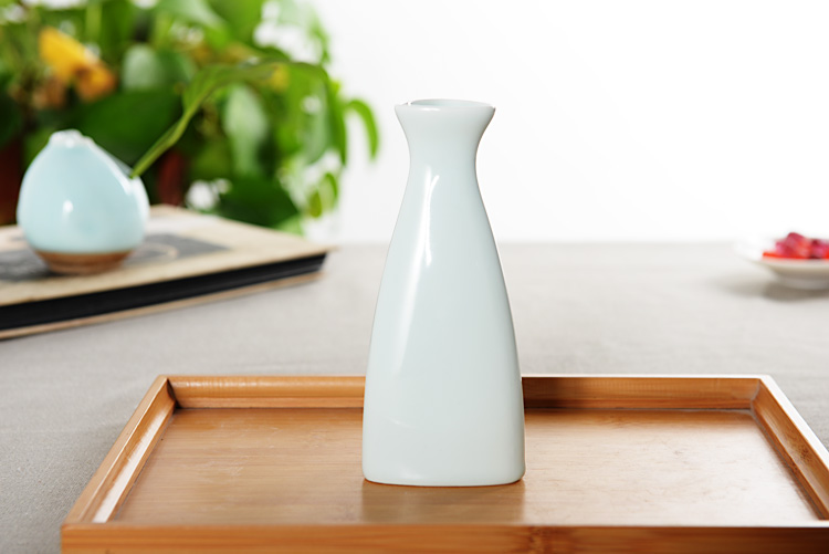 Longquan Celadon nóng lạnh gốm Jug Meizi Khánh Bột Qing Qing Rượu vàng Rượu đa dạng dụng cụ khui rượu vang